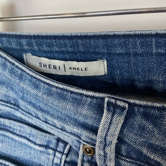 NYDJ Sheri Slim Ankle Palm Dot Embroidery HemJeans - Picture 12 of 15